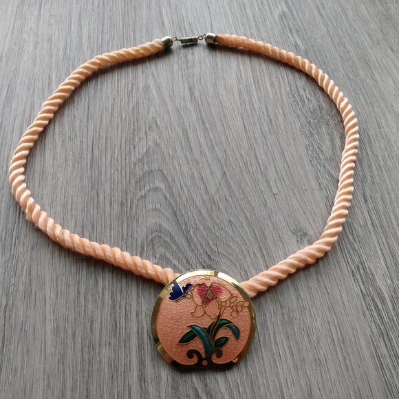 Vintage Cloisonne Rope Necklace Peach Orchid Floral Flower Butterfly Taiwan - Picture 1 of 11
